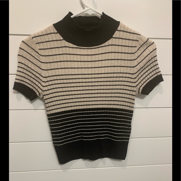 American Eagle Outfitters Tops - NWOT American Eagle Strip Crop Top